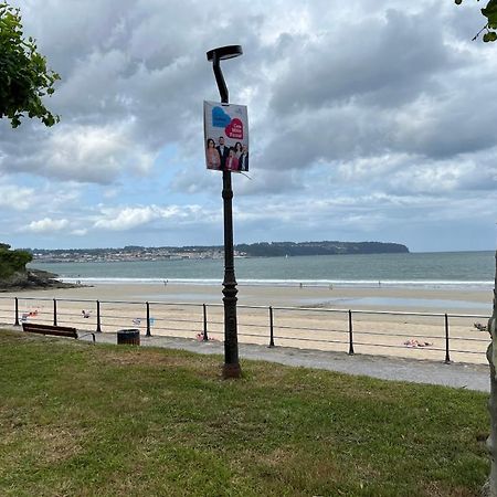 Apartamento A Pie De Playa En Mino Bagian luar foto